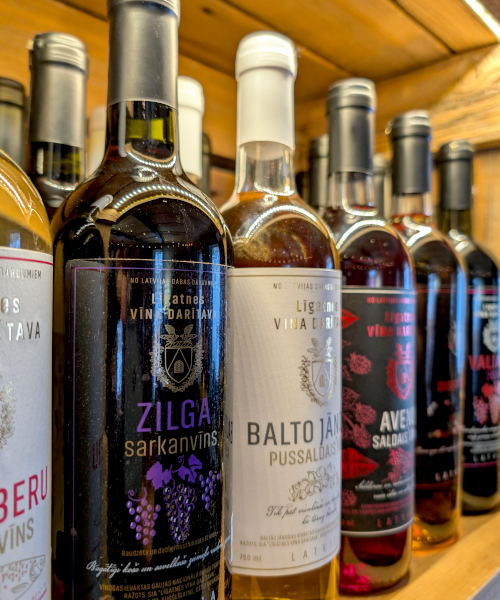 Pussaldais vīns "Zilga" - Image 3